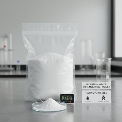 Bubuk Melamin Murni Tingkat Industri Menampilkan Titik Leleh 335°C Sempurna untuk Perekat dan Bahan Tahan Api