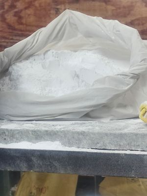 OEM Melamine White Powder Industri Grade Melamine Moulding Powder C3H6N6