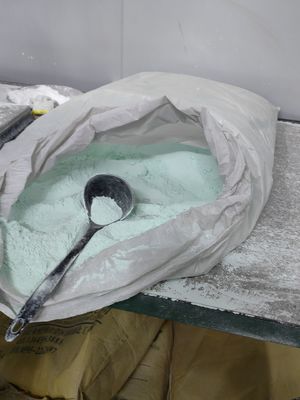 A1 Bubuk Melamin Putih Kelas Industri CAS 108-78-1 C3H6N6