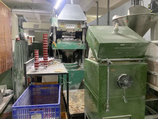 Mesin cetakan kompresi melamin otomatis untuk karet urea dan melamin 450 ton