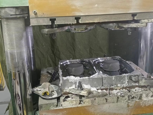 Komputer dikendalikan Melamin Perlengkapan Meja Mesin Cetakan Disesuaikan Cetakan Satu dari Dua 12 